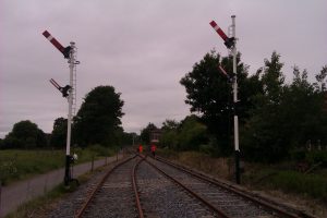 Platform and Loop starter & shunt signals in the off position