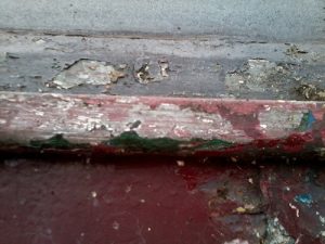 A close up of BR Mk1 TSO Coach S3919 gutter showing that the vehicle had been painted green then blue and finally its preserved livery of BR maroon or a variation of it. Photo: D.Millard